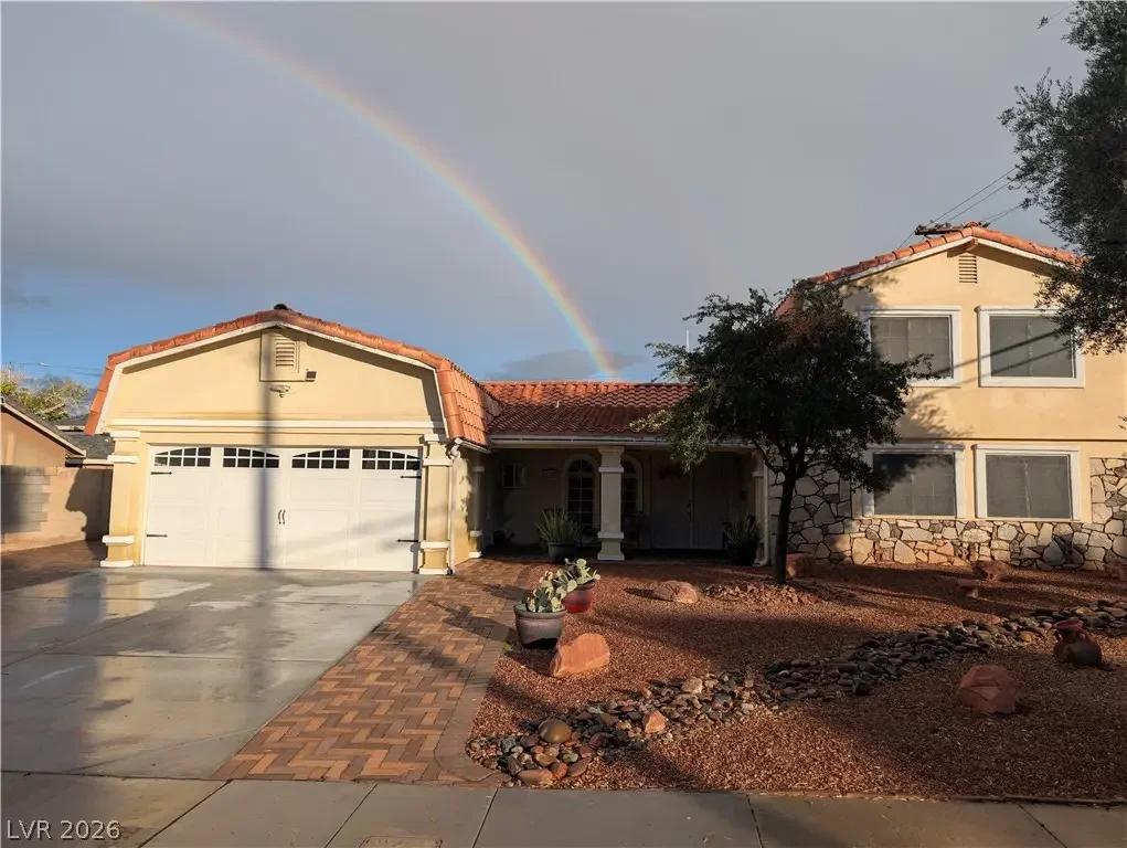 Photo of Listing #2758842