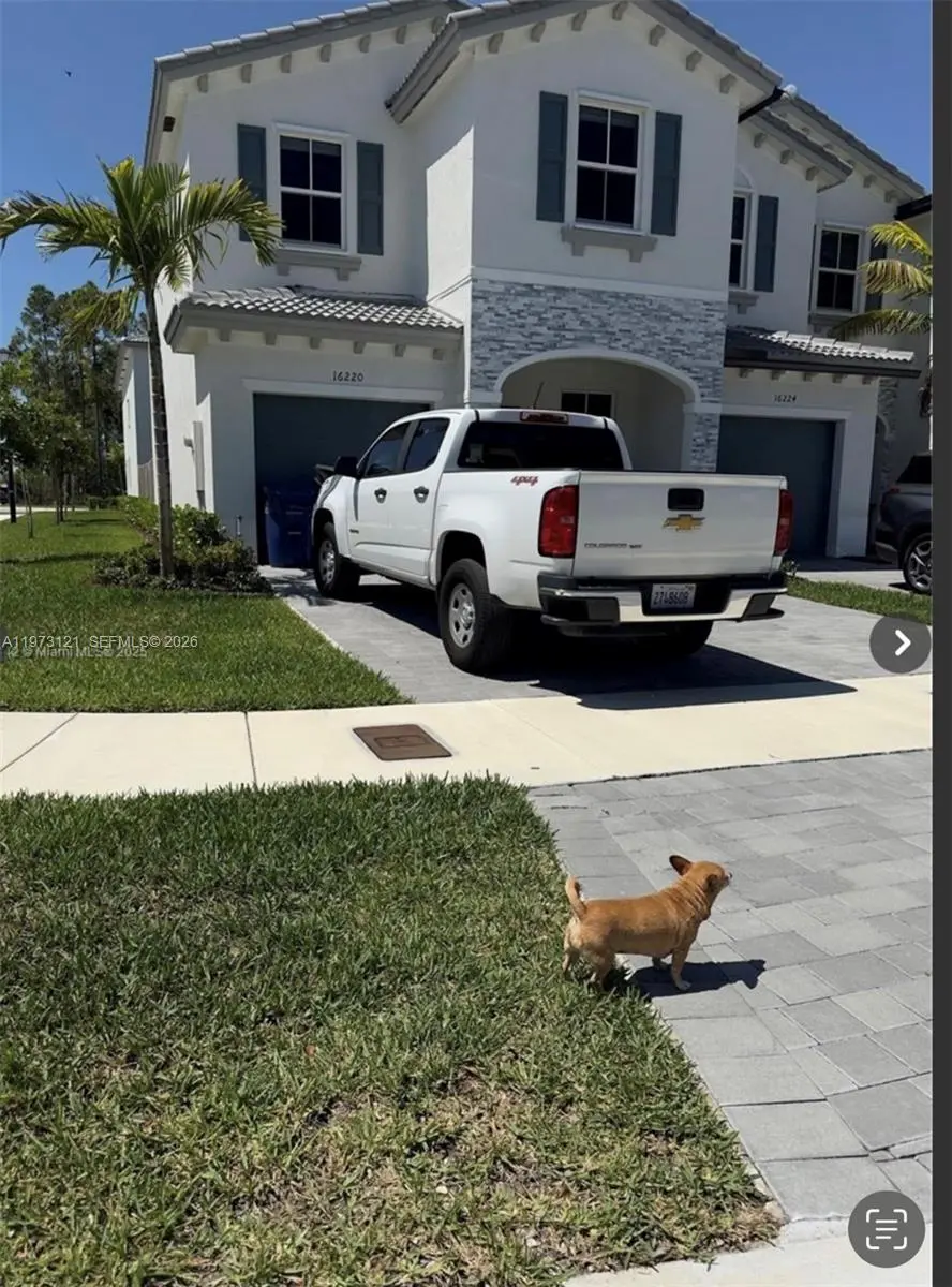 Photo of Listing #A11973121