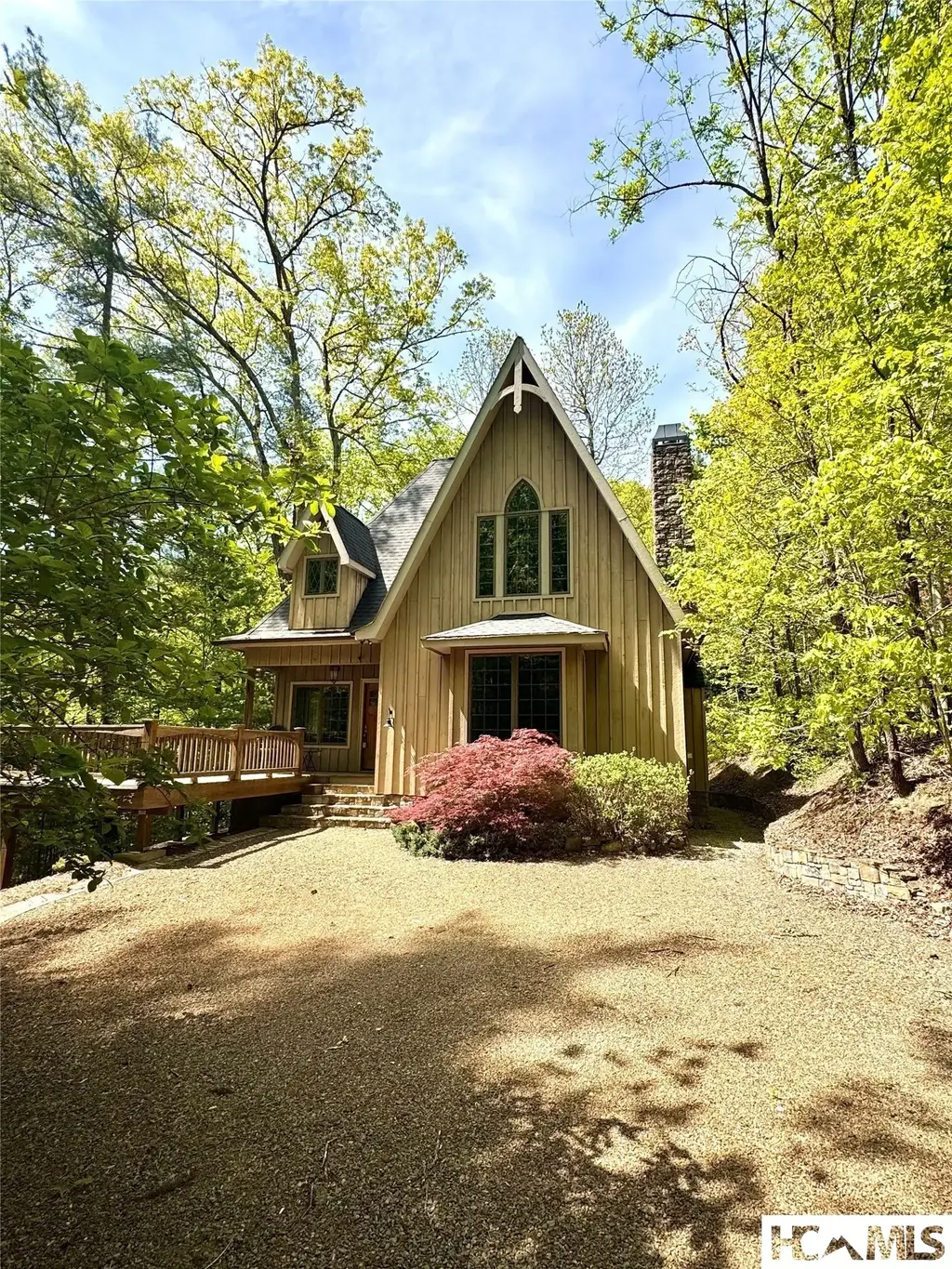 654 Brush Creek, Highlands