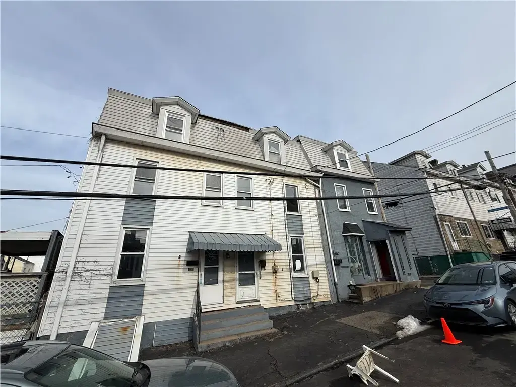 405-409 52nd, Lawrenceville