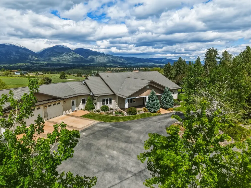 460 Windwalker Trail, Stevensville