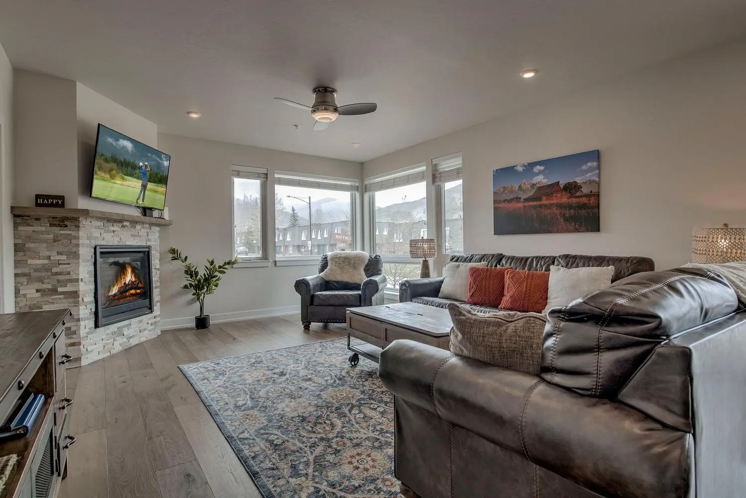 235 E La Bonte Street 108, Dillon