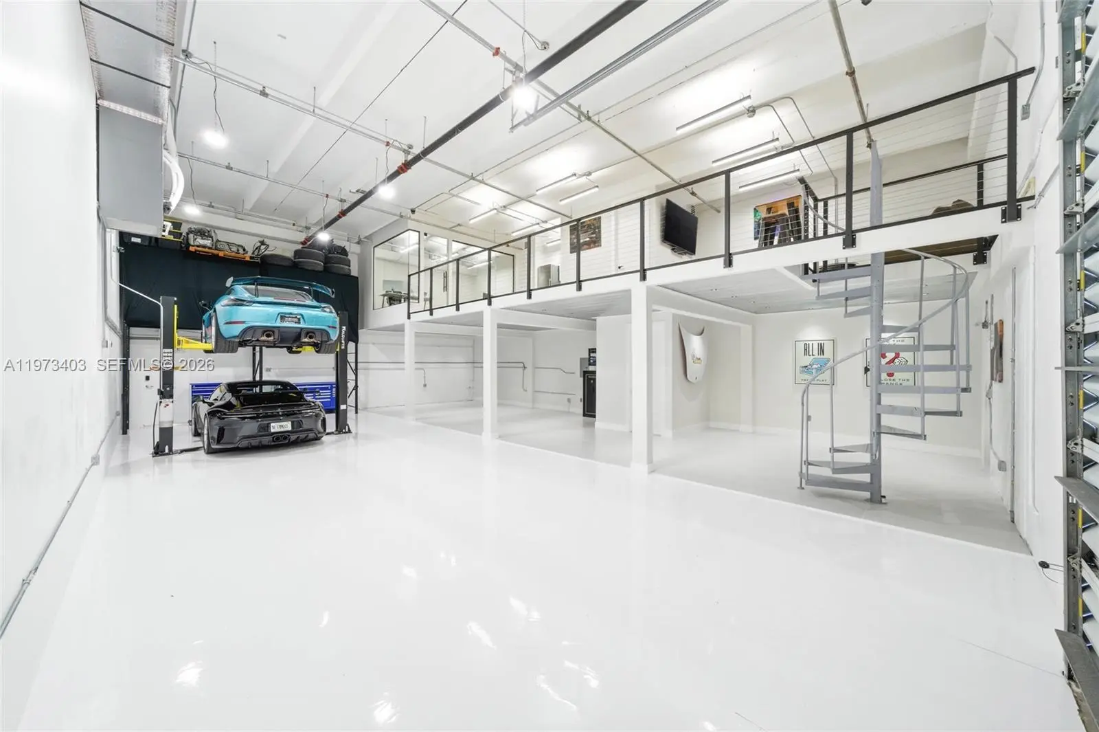 Photo of Listing #A11973403