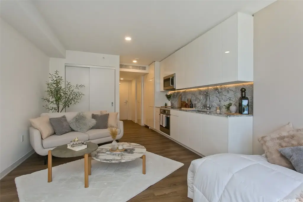 (unit #3506) 987 Queen Street, Honolulu