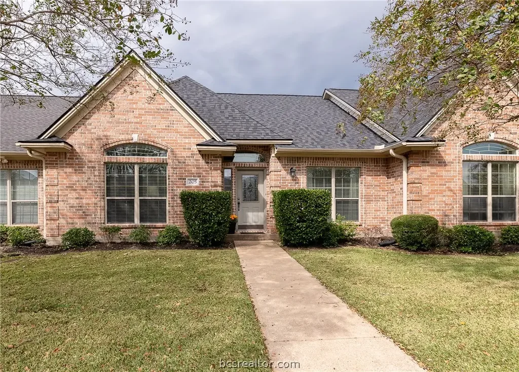 205 Hartford Drive, College Station