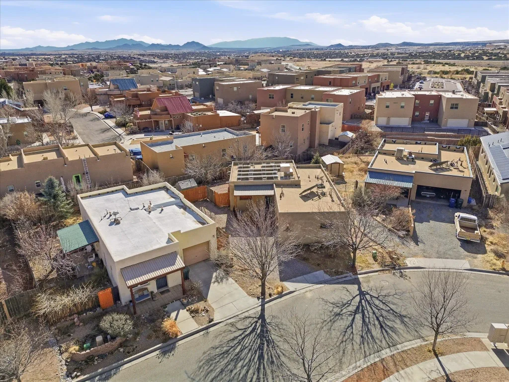 7618 Mesa Del Oro Lane, Santa Fe