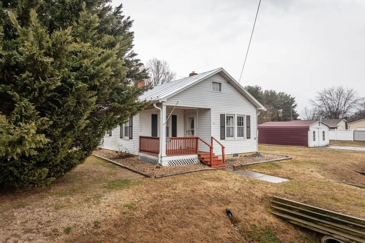 802 Cherry Ave, Grottoes