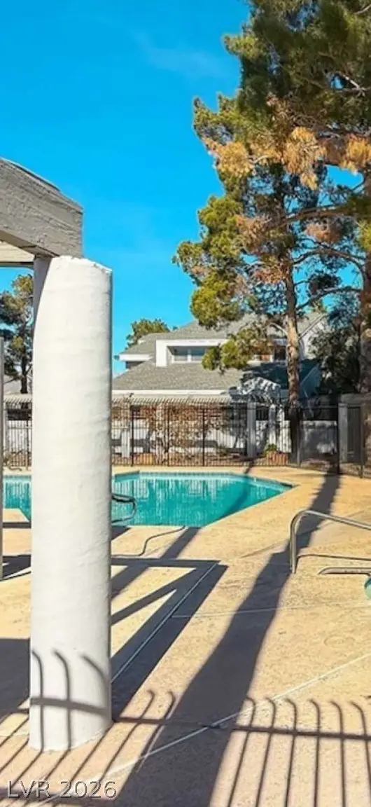 Photo of Listing #2759914