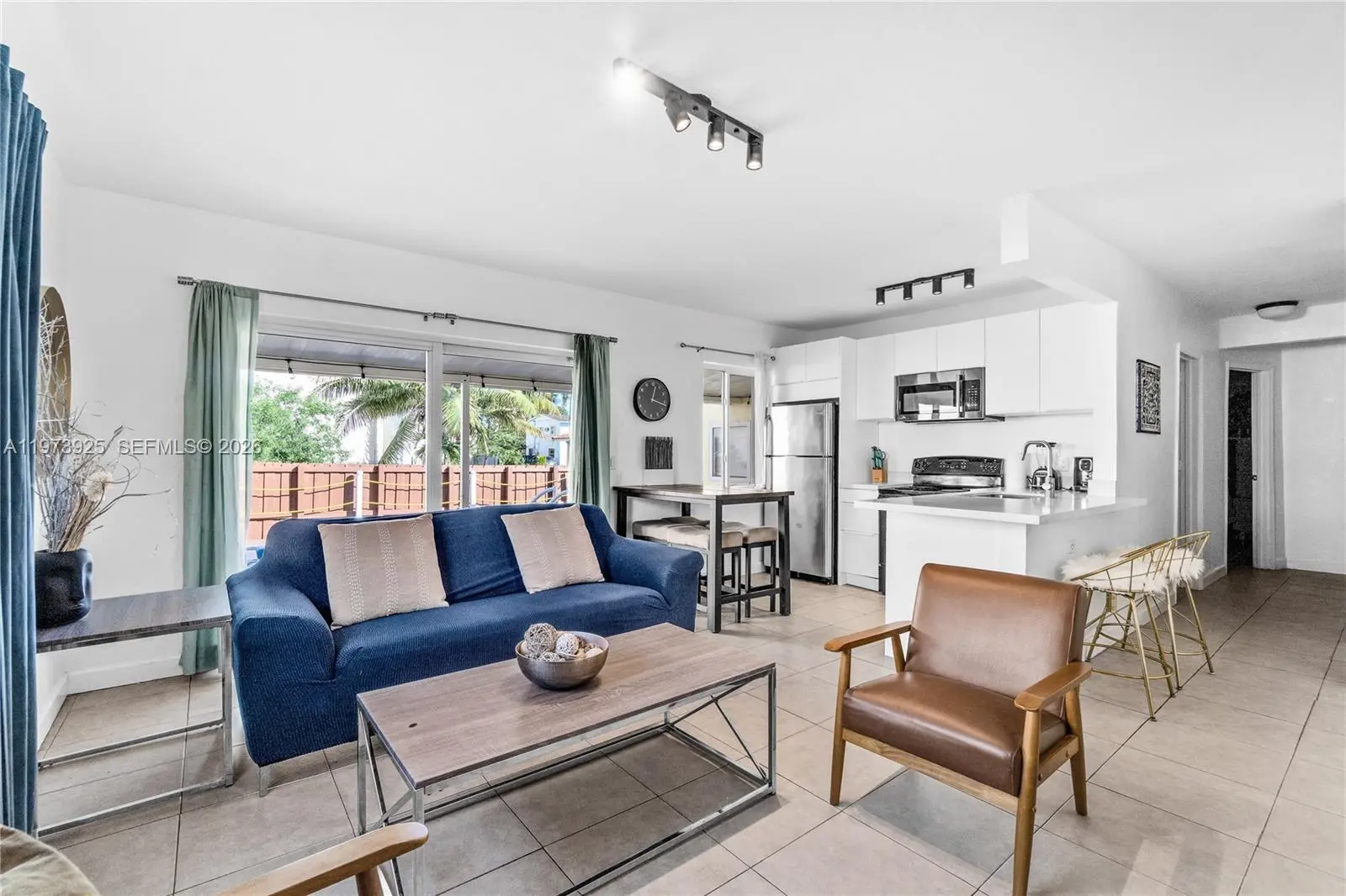 Photo of Listing #A11973925