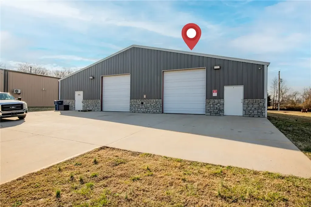 1706 Southpointe Suite A, Siloam Springs