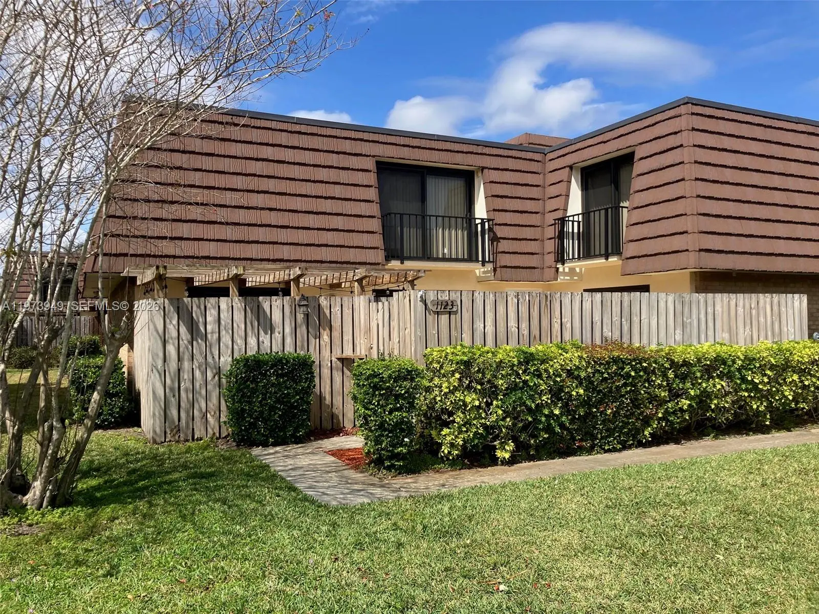 Photo of Listing #A11973949