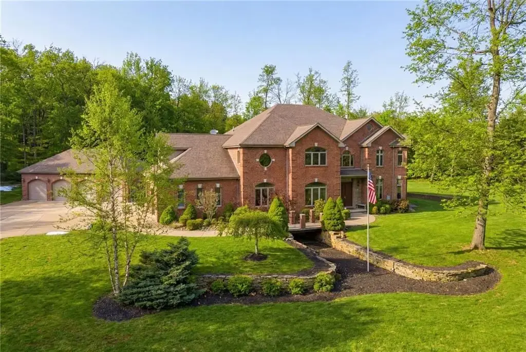 1653 Chapel Ridge, Adams
