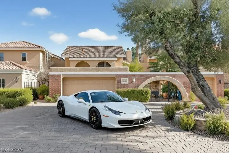 Photo of Listing #2760370