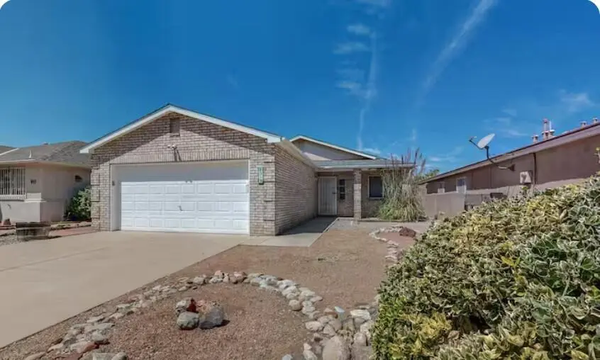 8319 Santa Clarita Street Ne, Albuquerque