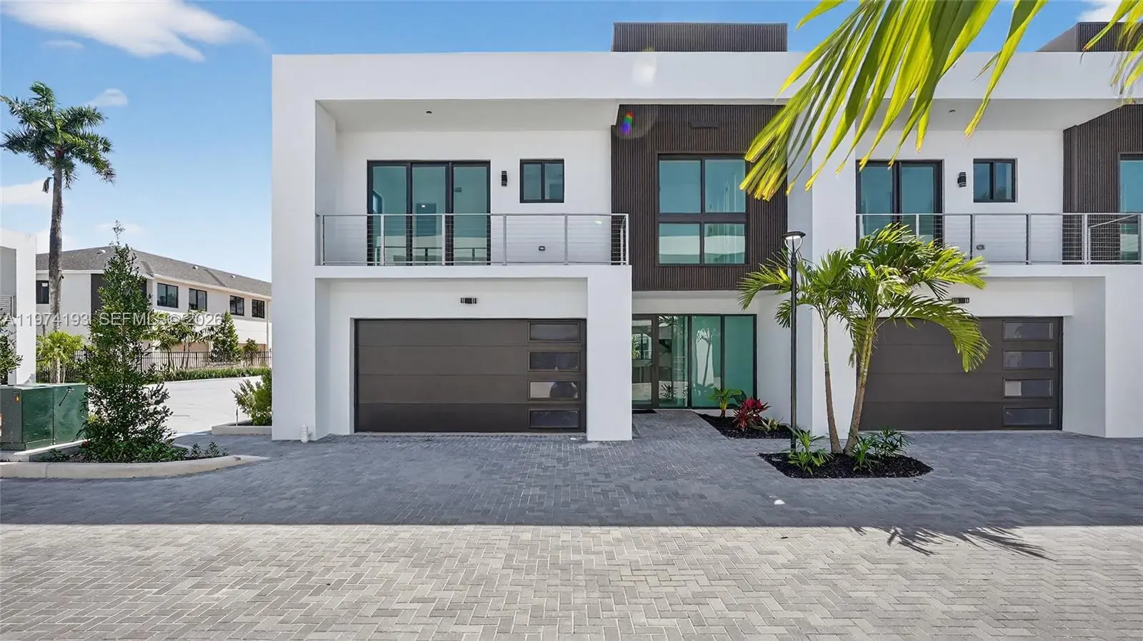 Photo of Listing #A11974193