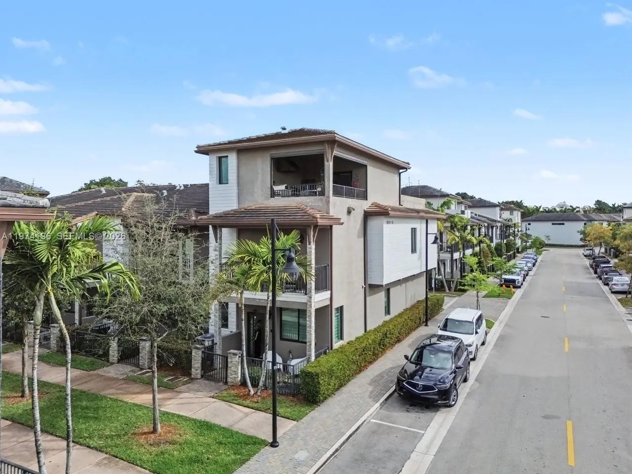 Photo of Listing #A11974196