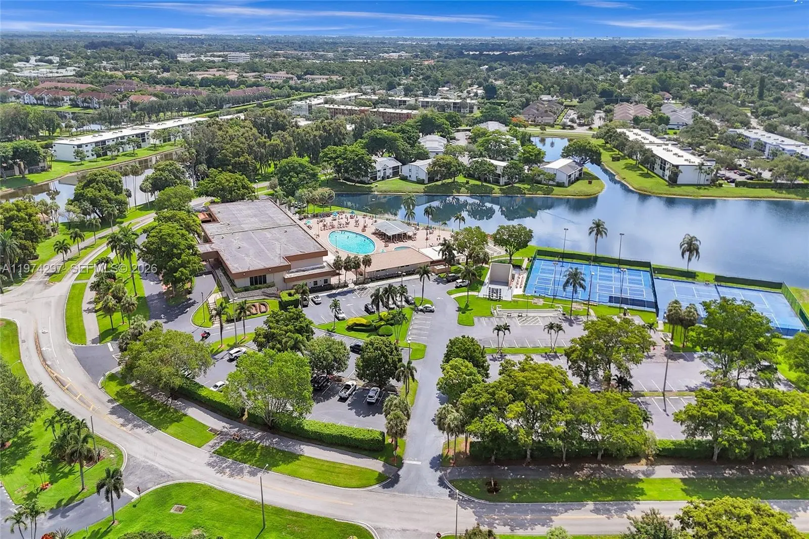 Photo of Listing #A11974297