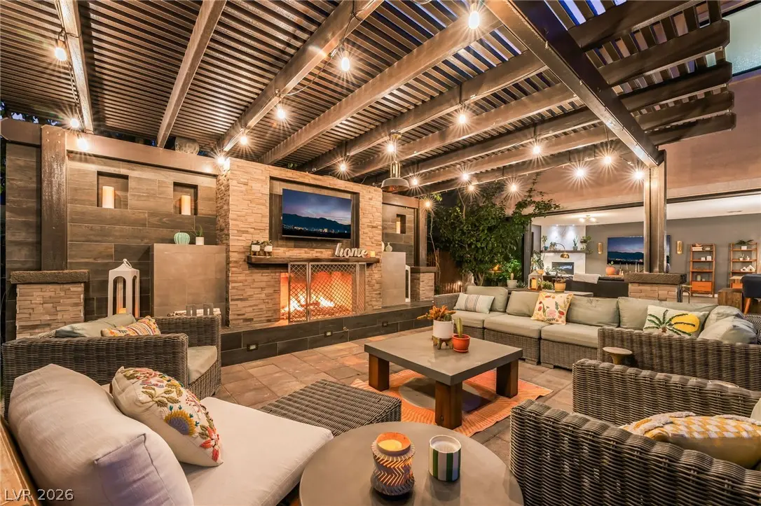 Photo of Listing #2759162