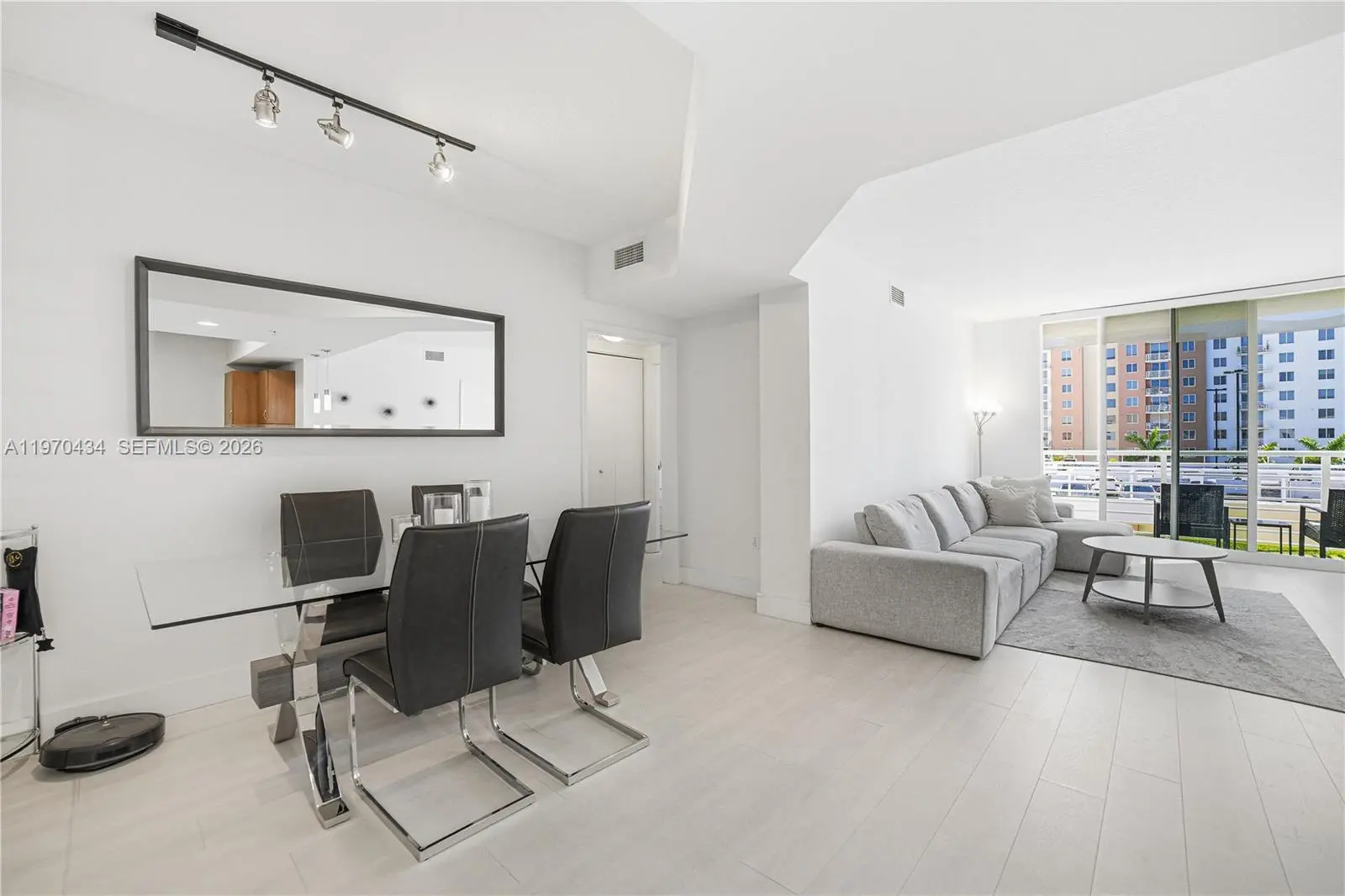 Photo of Listing #A11970434