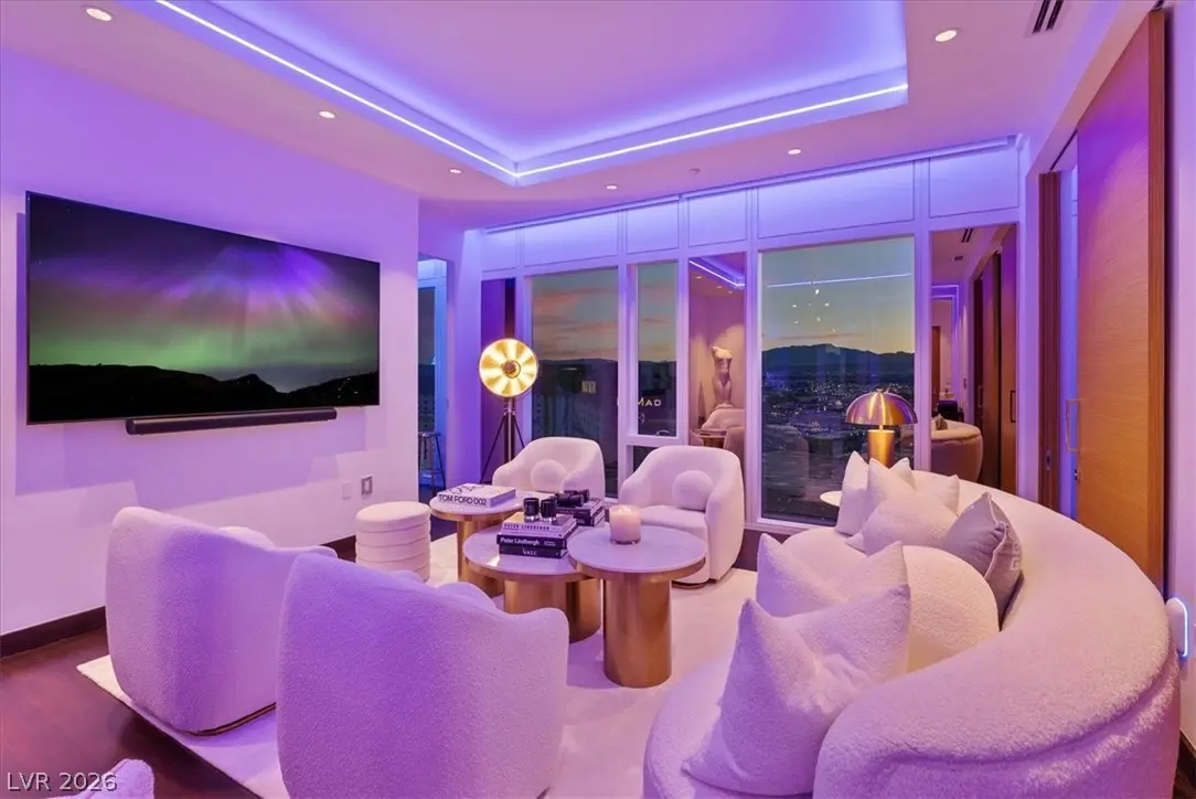 Photo of Listing #2760305