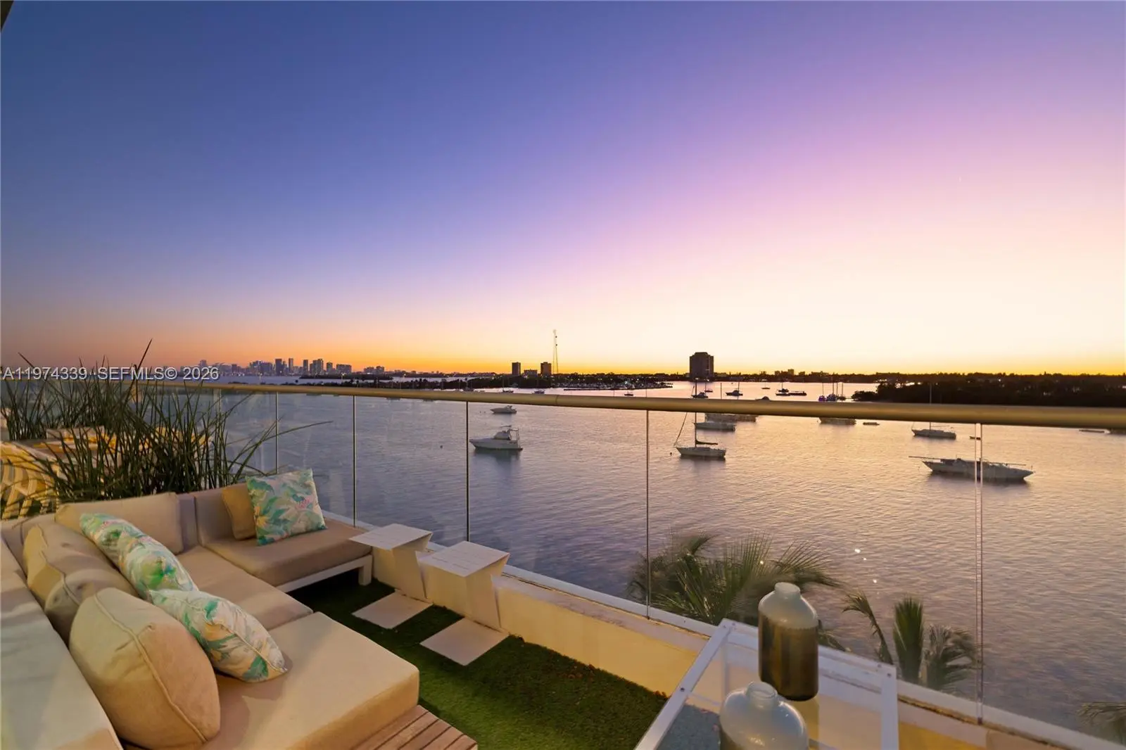 Photo of Listing #A11974339