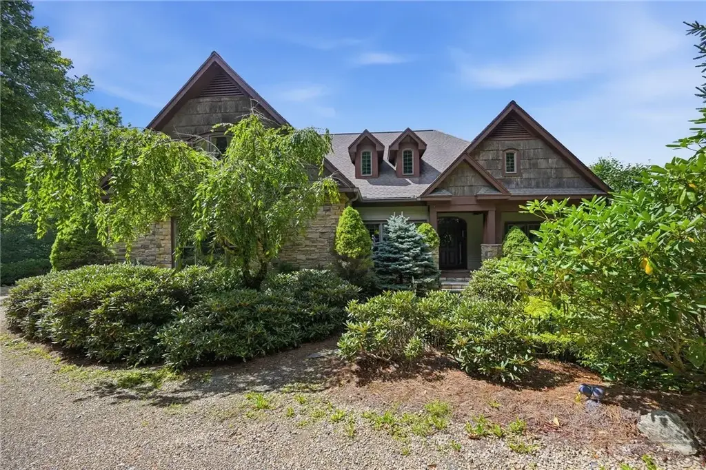 1226 Grouse Moor Drive, Sugar Mountain