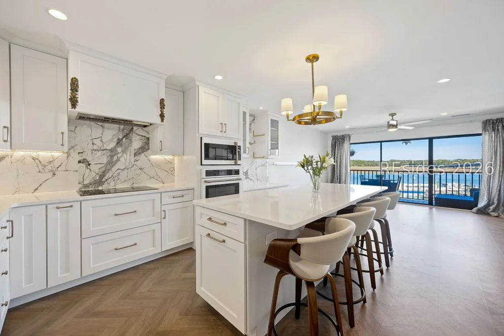 100 Helmsman Way 411 411, Hilton Head Island