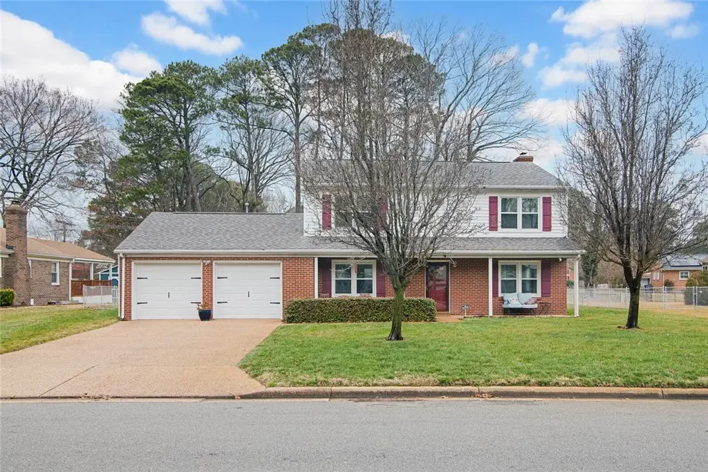 9 Colonial Acres Drive, Hampton