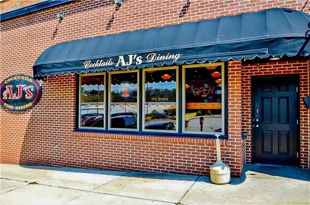 123 Washington Avenue, Vandergrift