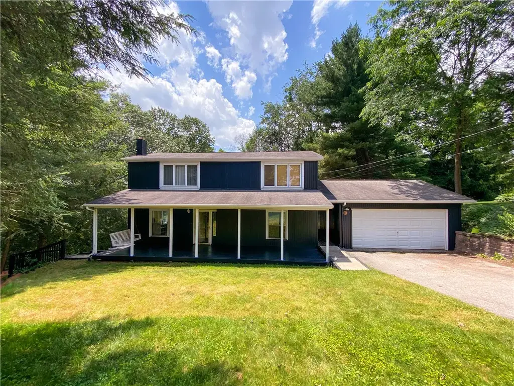 1310 Center Road, Monaca