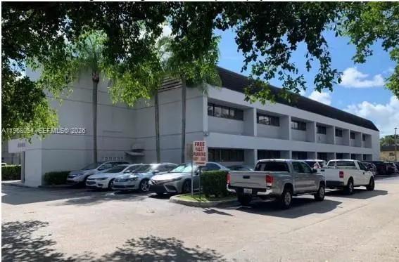 Photo of Listing #A11968094