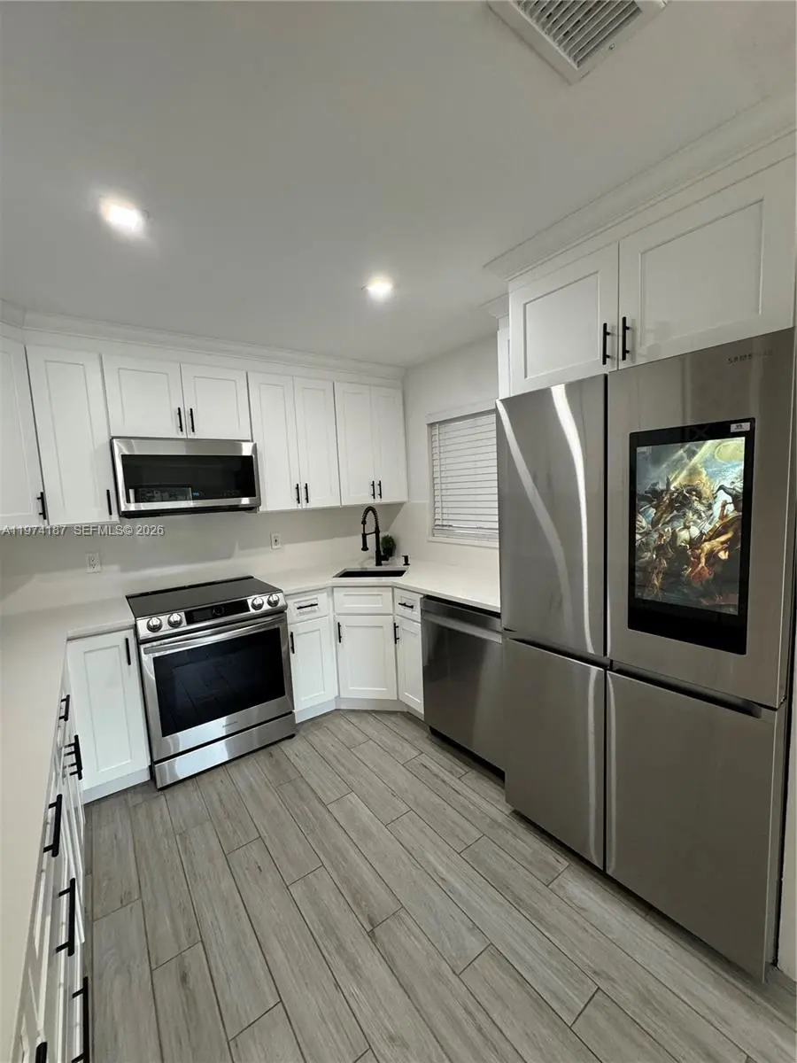 Photo of Listing #A11974187