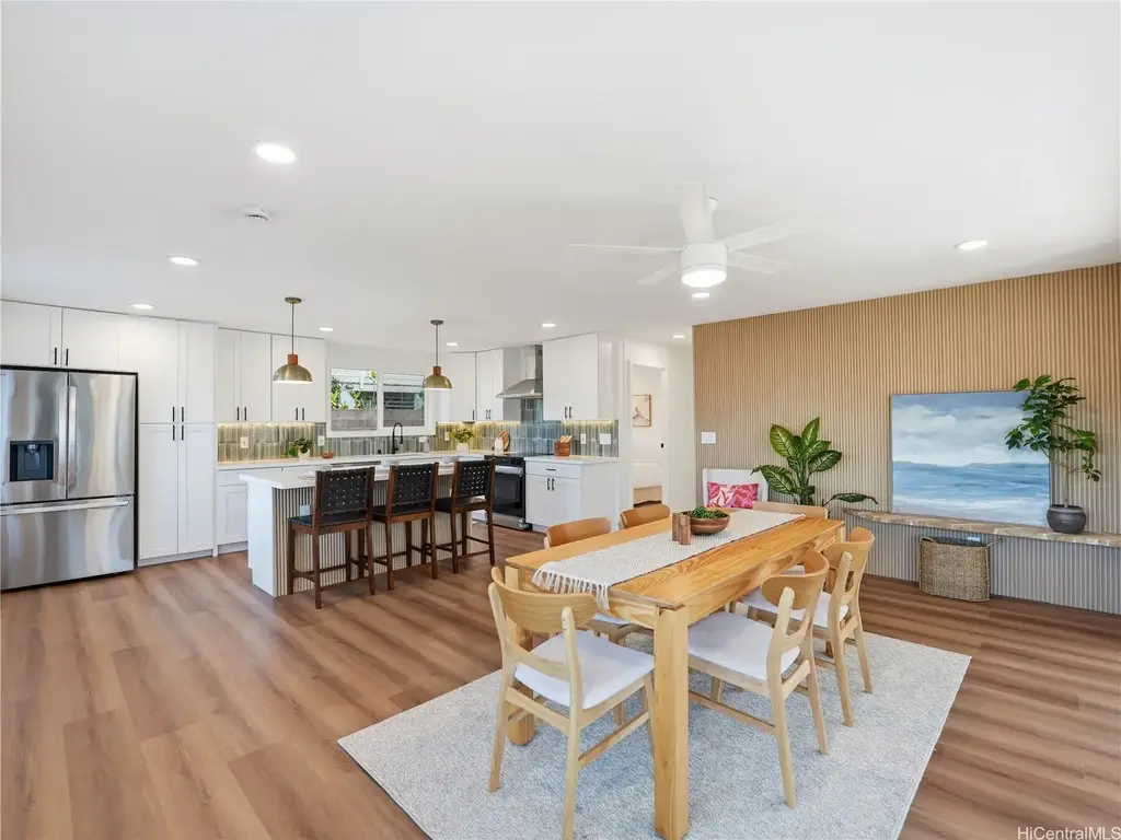 92-717 Nohopono Street, Kapolei