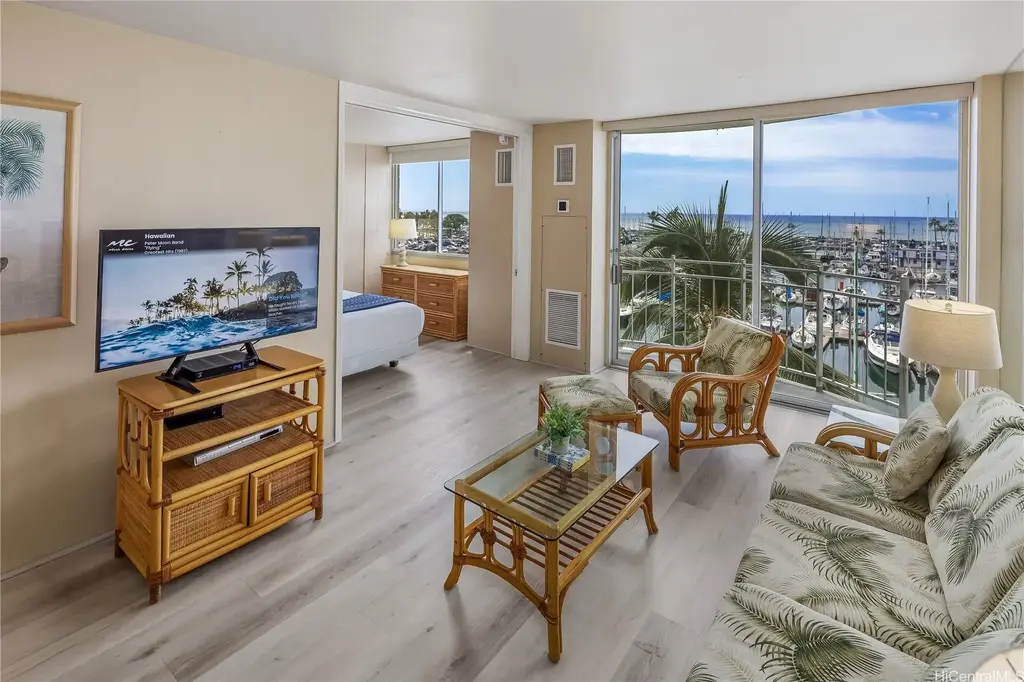 (unit #682) 1765 Ala Moana Boulevard, Honolulu