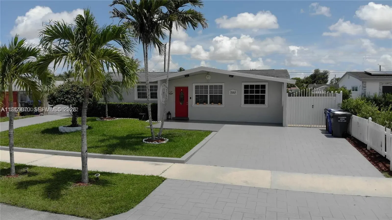 Photo of Listing #A11955870