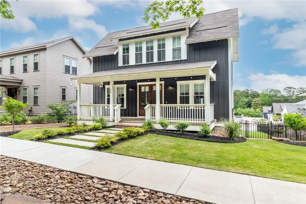 328 N Cross Avenue, Fayetteville