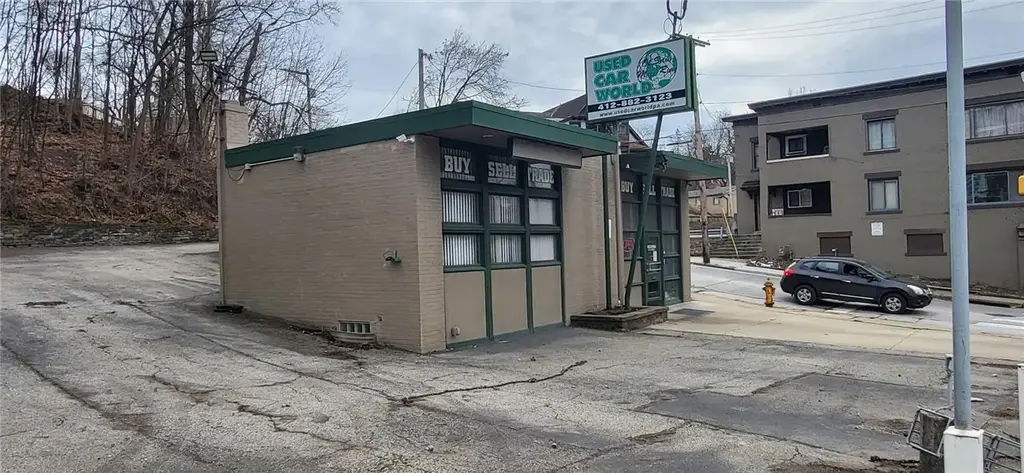 2351 Saw Mill Run Boulevard , Allentown