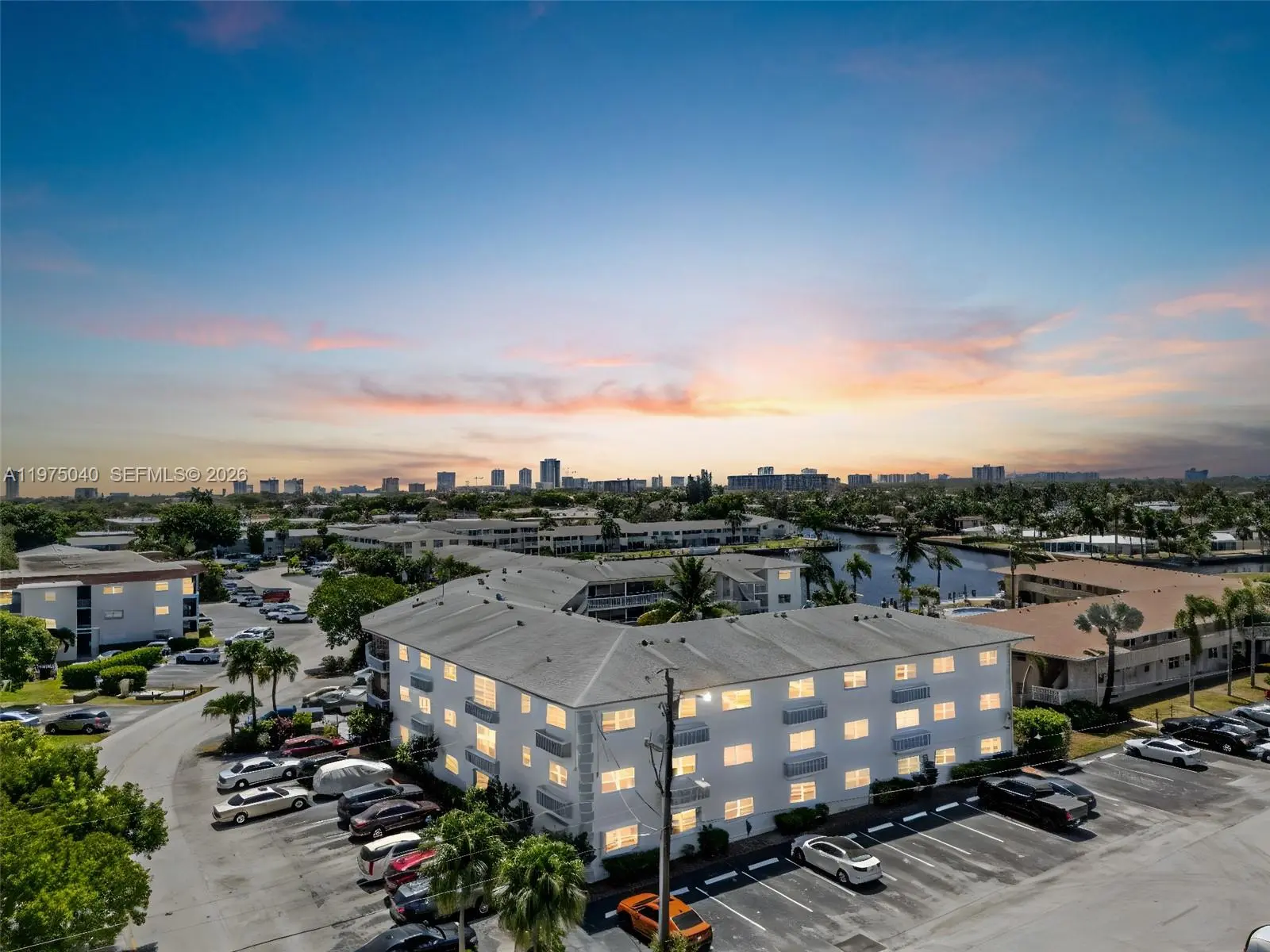 Photo of Listing #A11975040