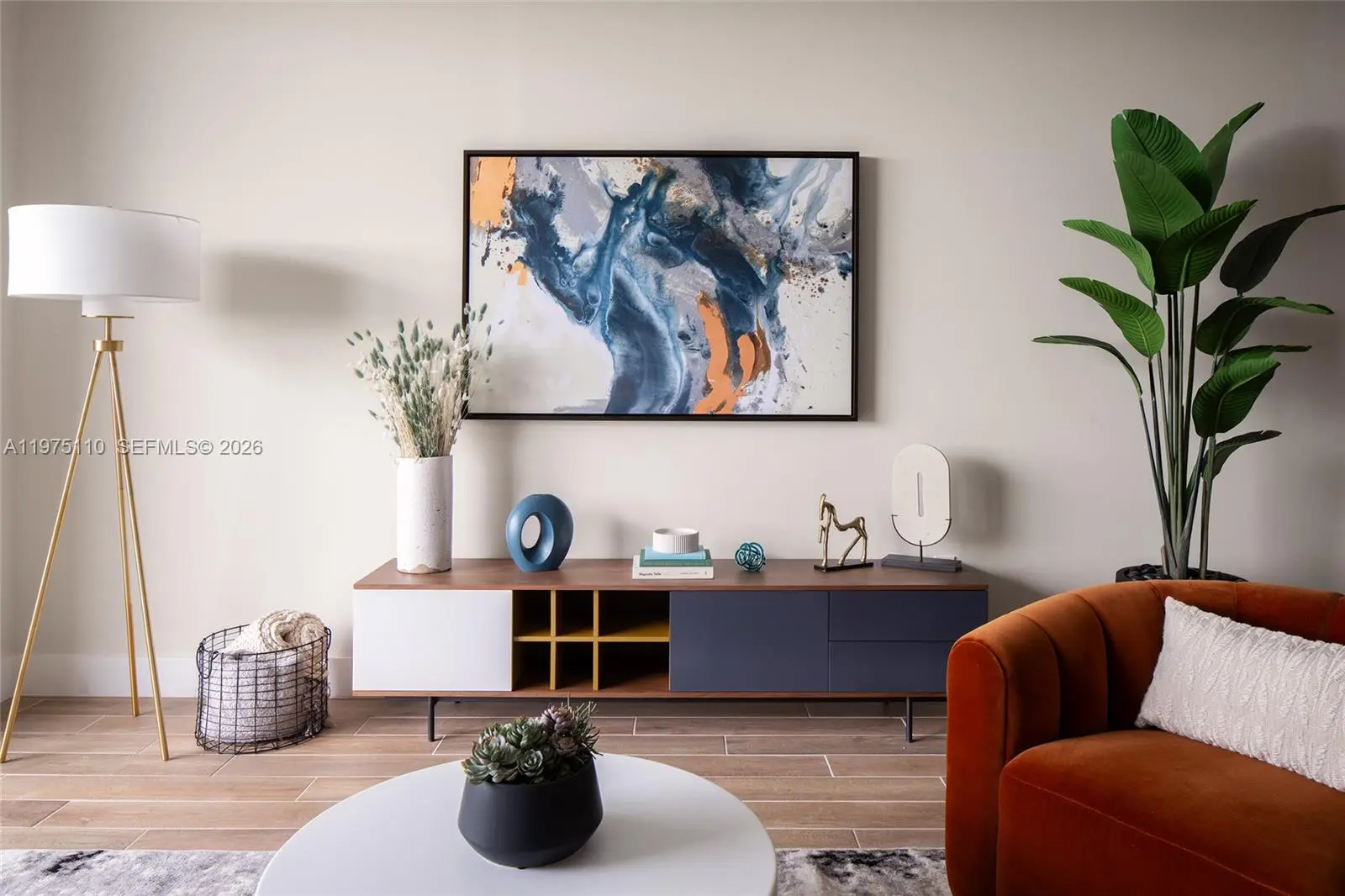 Photo of Listing #A11975110