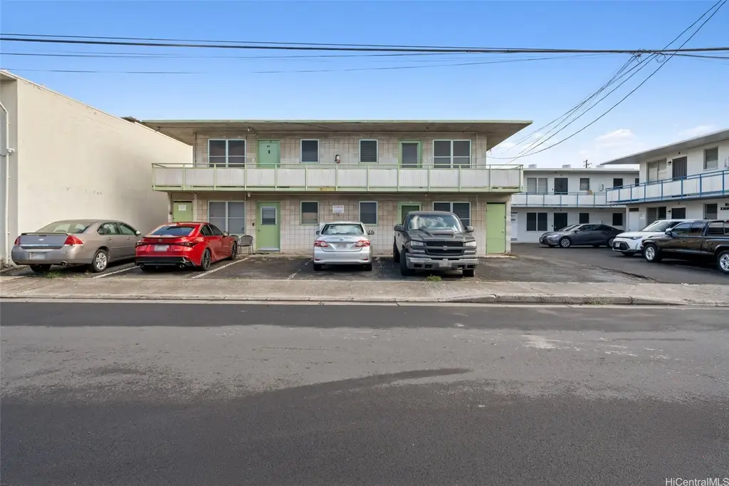 1636 Kahai Street, Honolulu
