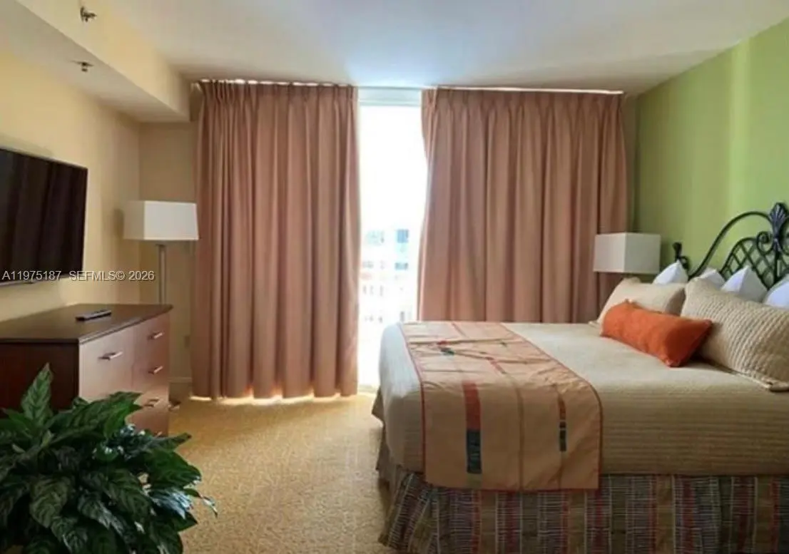 Photo of Listing #A11975187