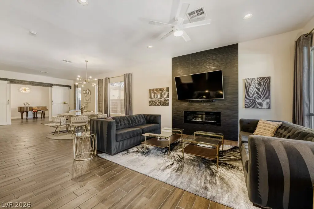 Photo of Listing #2760824