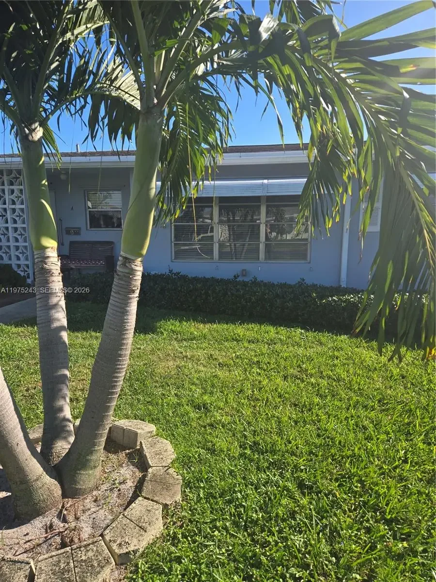 Photo of Listing #A11975243