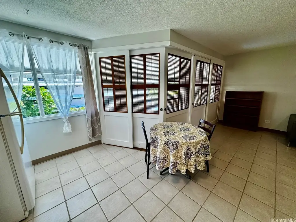1330 Wilder Avenue # 322, Honolulu