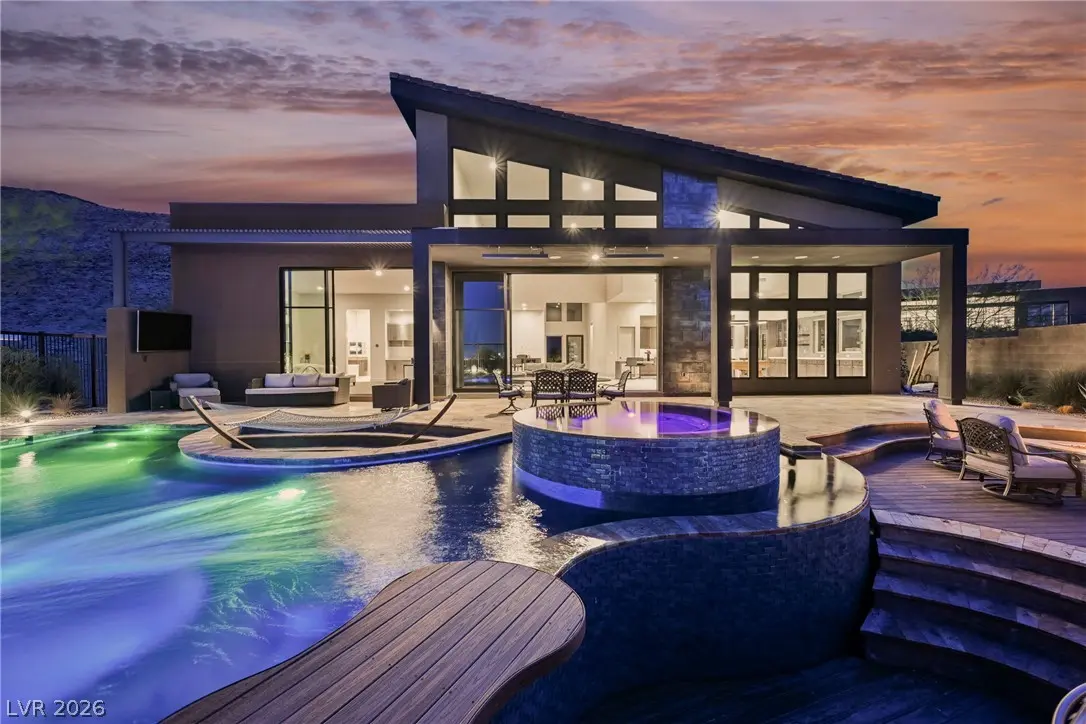 Photo of Listing #2760819