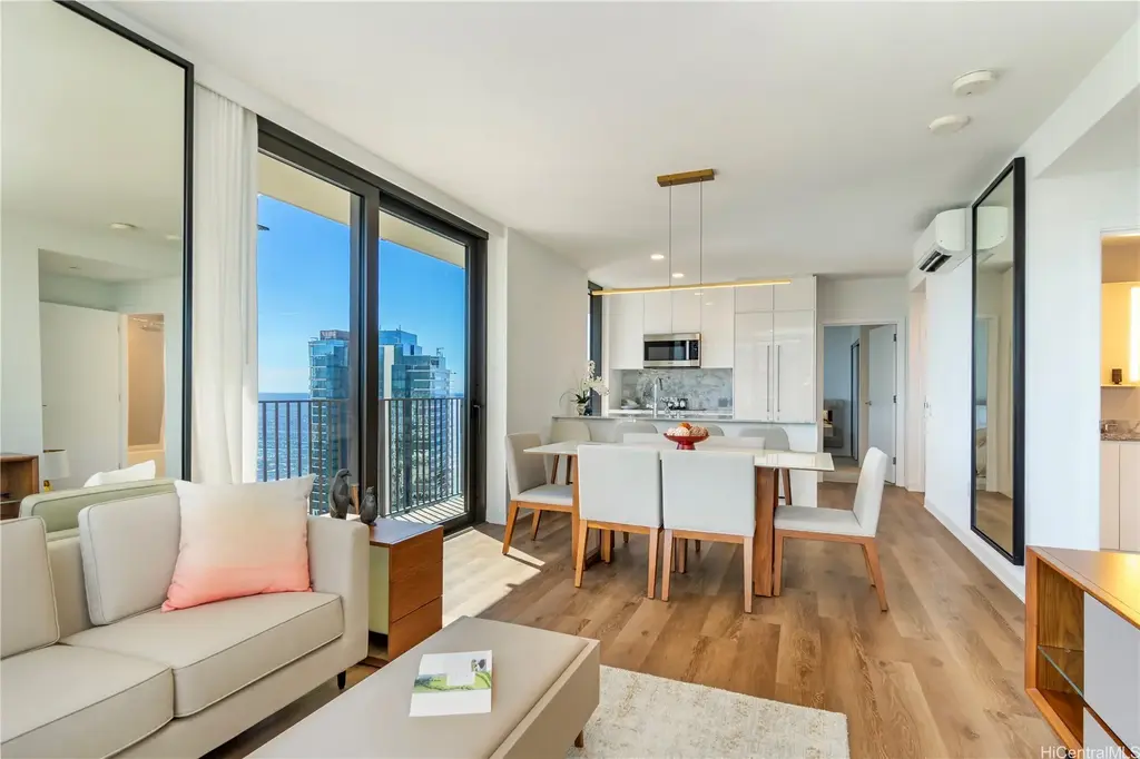 (unit #3714) 987 Queen Street, Honolulu