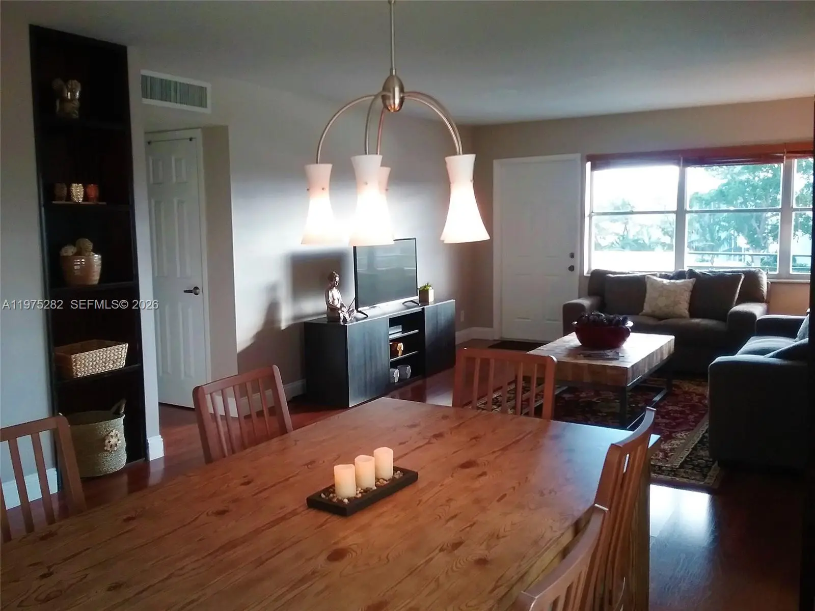 Photo of Listing #A11975282