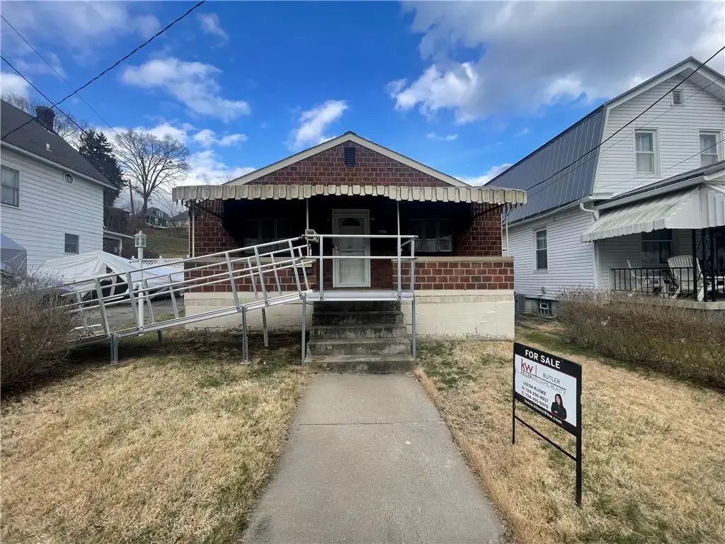 417 6th Avenue , City of But NW