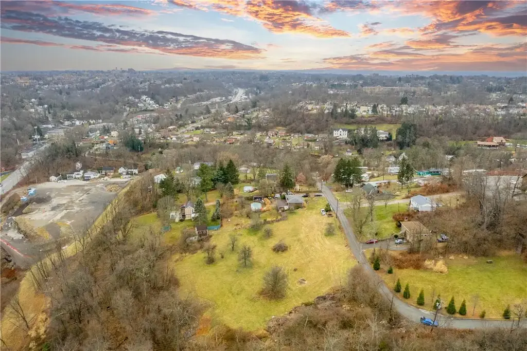 Roseberry Street, Banksville/Westwood