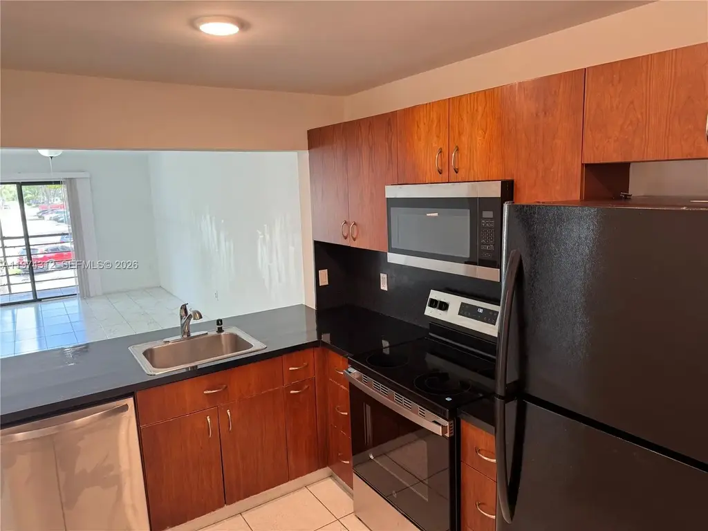 20825 Ne 8th Ct 203-19, Miami
